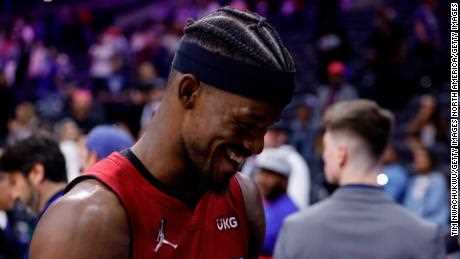 Butler lächelt nach dem Sieg der Heat-Serie gegen die Philadelphia 76ers. 