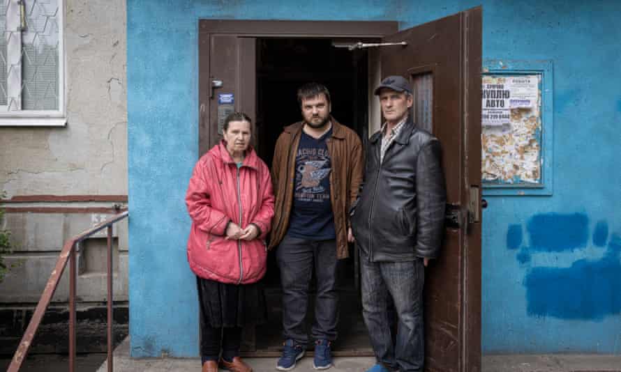 Beljaev ist mit seinen Eltern Galina und Victor in Charkiw wiedervereint