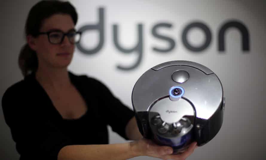 Der Staubsaugerroboter Dyson 360 Eye auf einer Messe in Berlin im September 2014.
