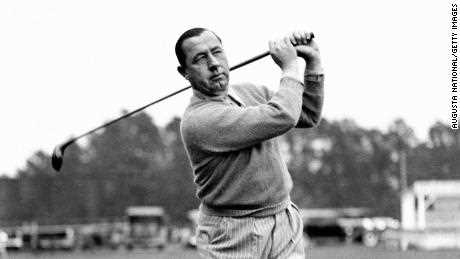 Hagen schlägt während des Masters 1940 im Augusta National Golf Club zu.