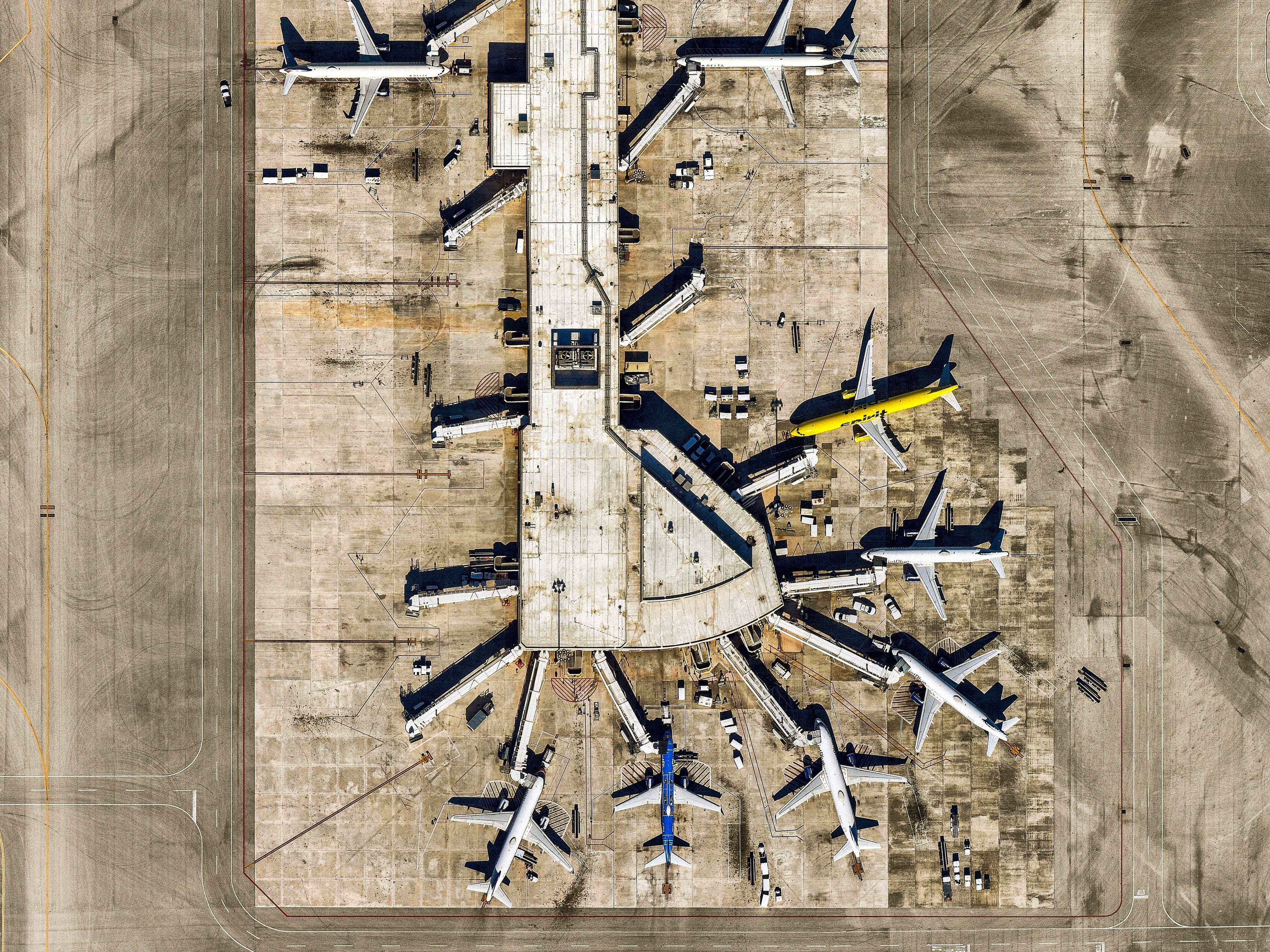 Luftaufnahme des internationalen Flughafens von Palm Beach.