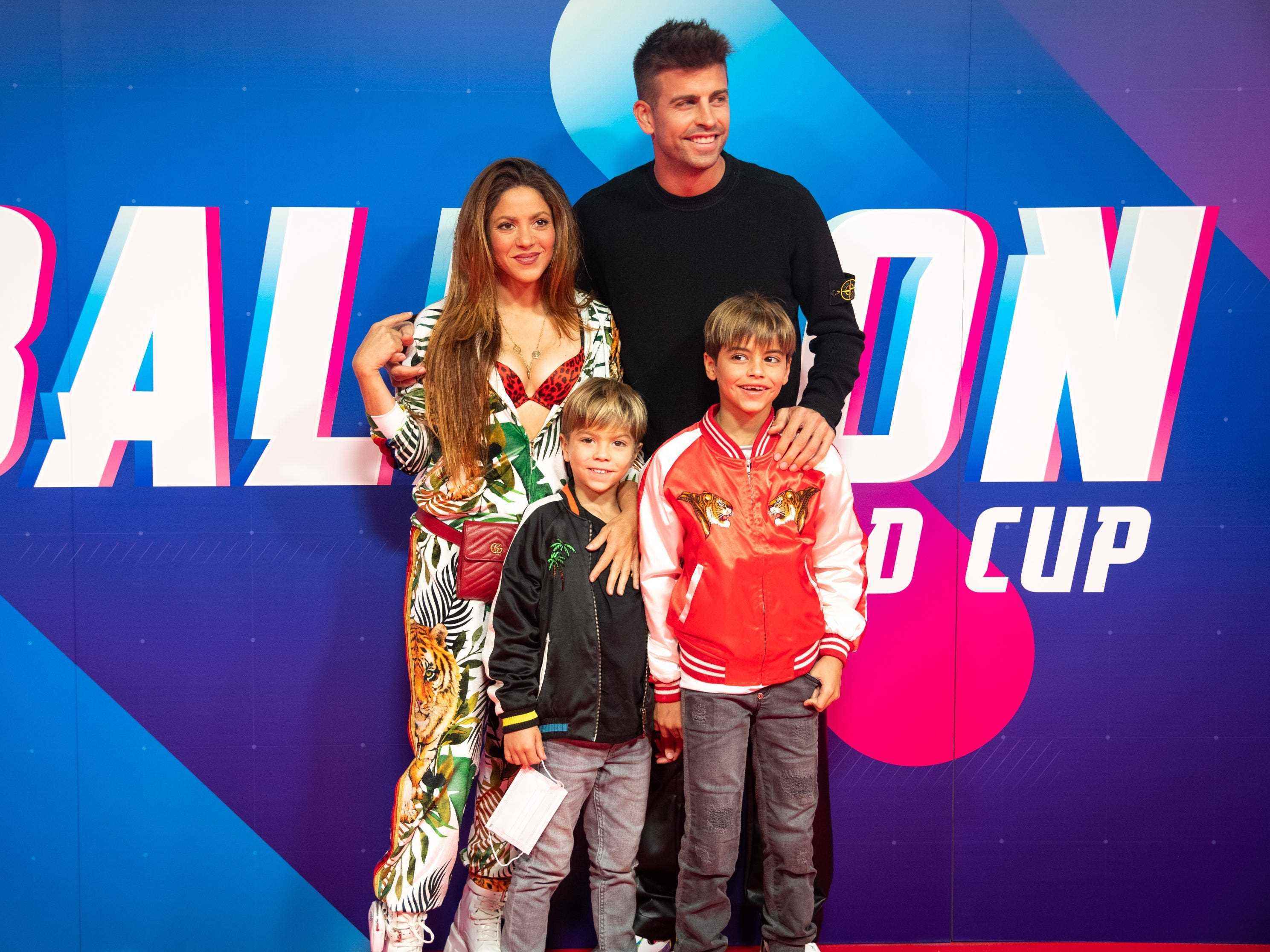 Shakira, Gerard Piqué und ihre beiden gemeinsamen Kinder im Oktober 2021 in Spanien.