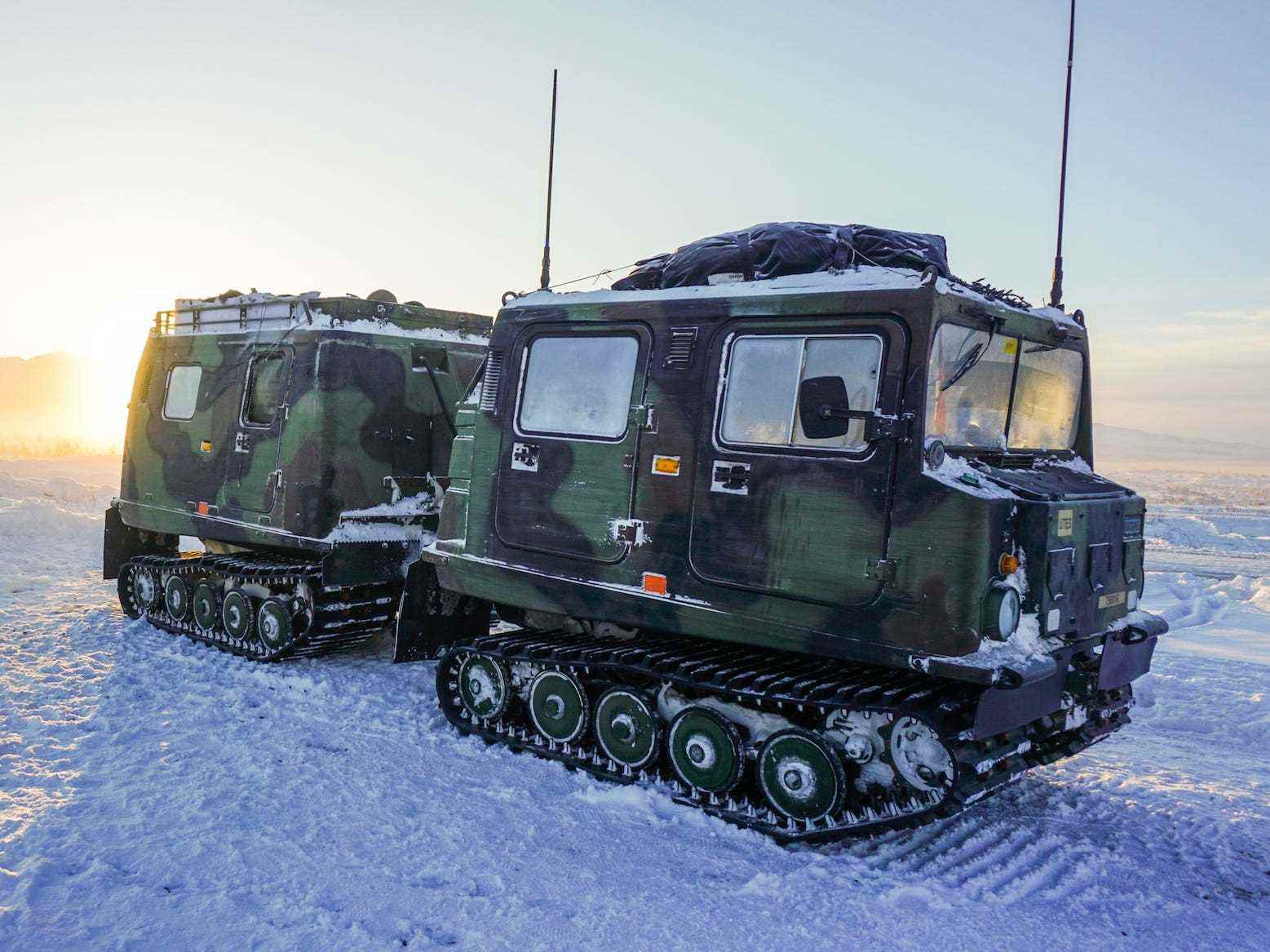 Army Alaska Arctic Fallschirmjäger kleine Einheit Unterstützungsfahrzeug