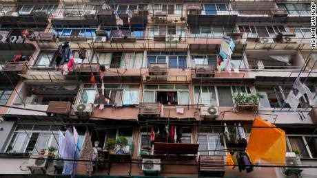 Die Stadtteile von Shanghai werden einen Tag nach Lockerung der Beschränkungen wieder gesperrt