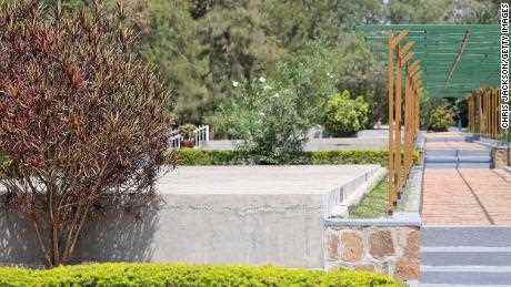 Gräber am Kigali-Denkmal für die Opfer des Völkermords in Ruanda 1994.