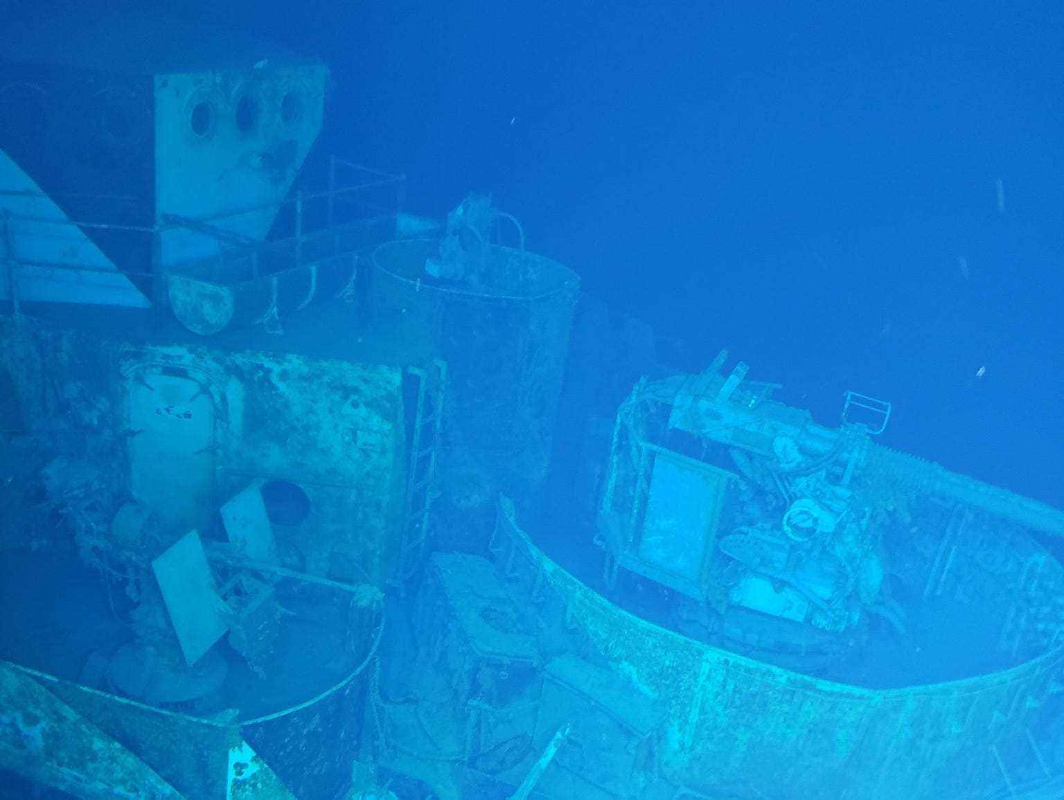 Eine Unterwasseraufnahme des gesunkenen Schiffes Sammy B