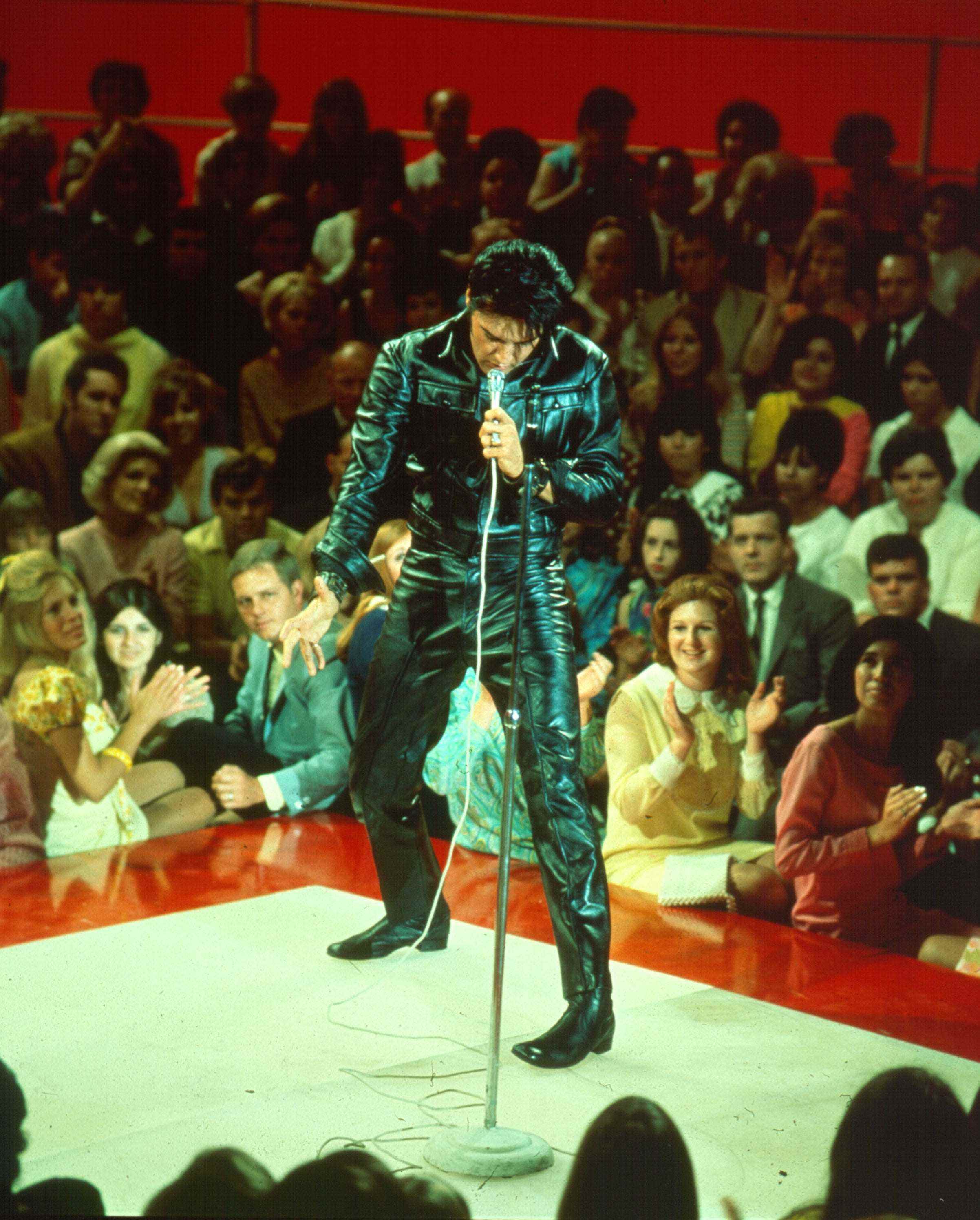 Elvis Presley während seines TV-Comeback-Specials 1968