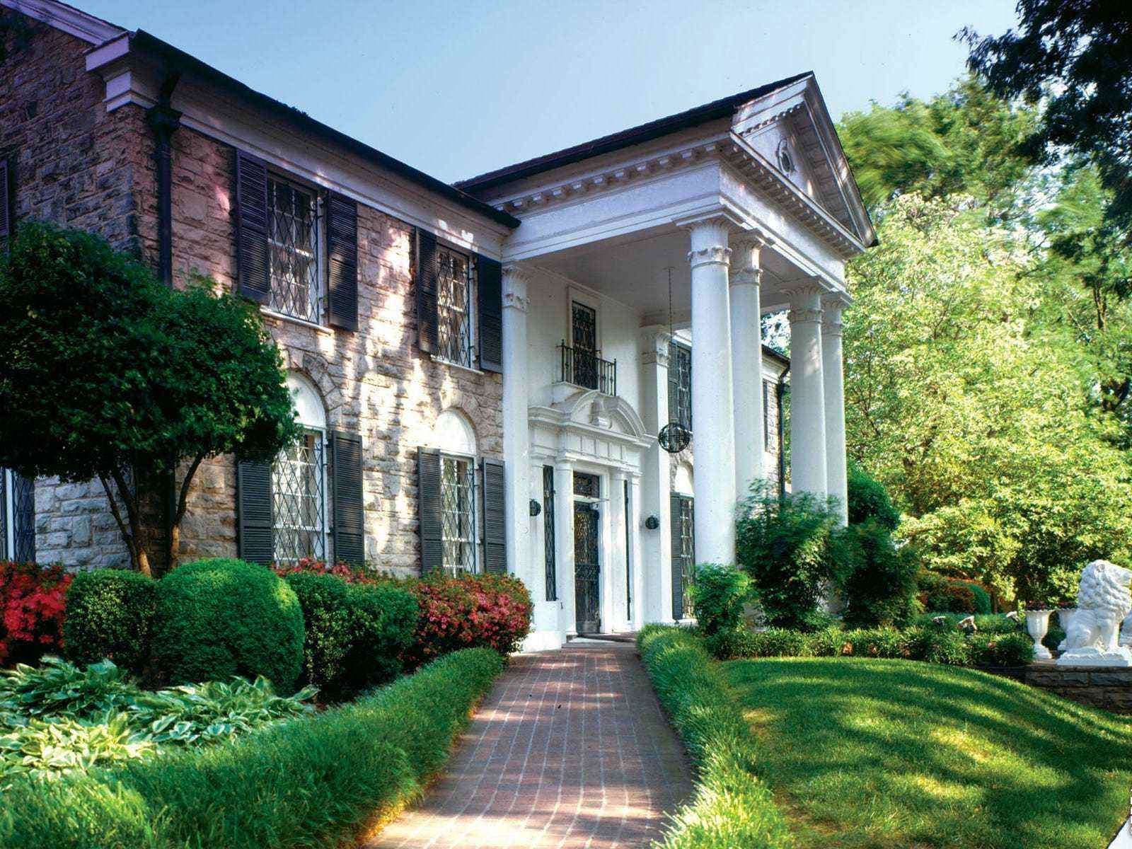 Außenansicht von Elvis Presleys Haus Graceland, Memphis, Tennessee, Vereinigte Staaten