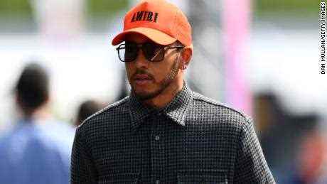"Ich bin raus aus der Meisterschaft"  sagt Lewis Hamilton, nachdem er beim Emilia Romagna Grand Prix den 13. Platz belegt hat