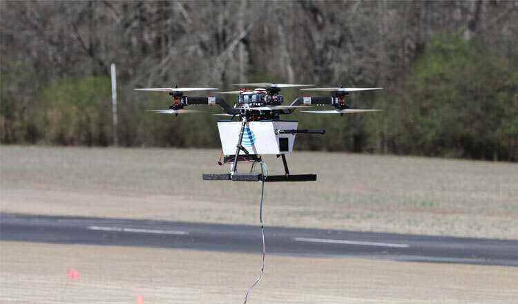 Eine Flying COW-Drohne bietet AT&T-Abonnenten eine verbesserte 4G- und 5G-Abdeckung - Wenn Sie eine Flying COW sehen, seien Sie nicht beunruhigt;  Es ist nur AT&T, das vorübergehend sein 5G-Signal verbessert