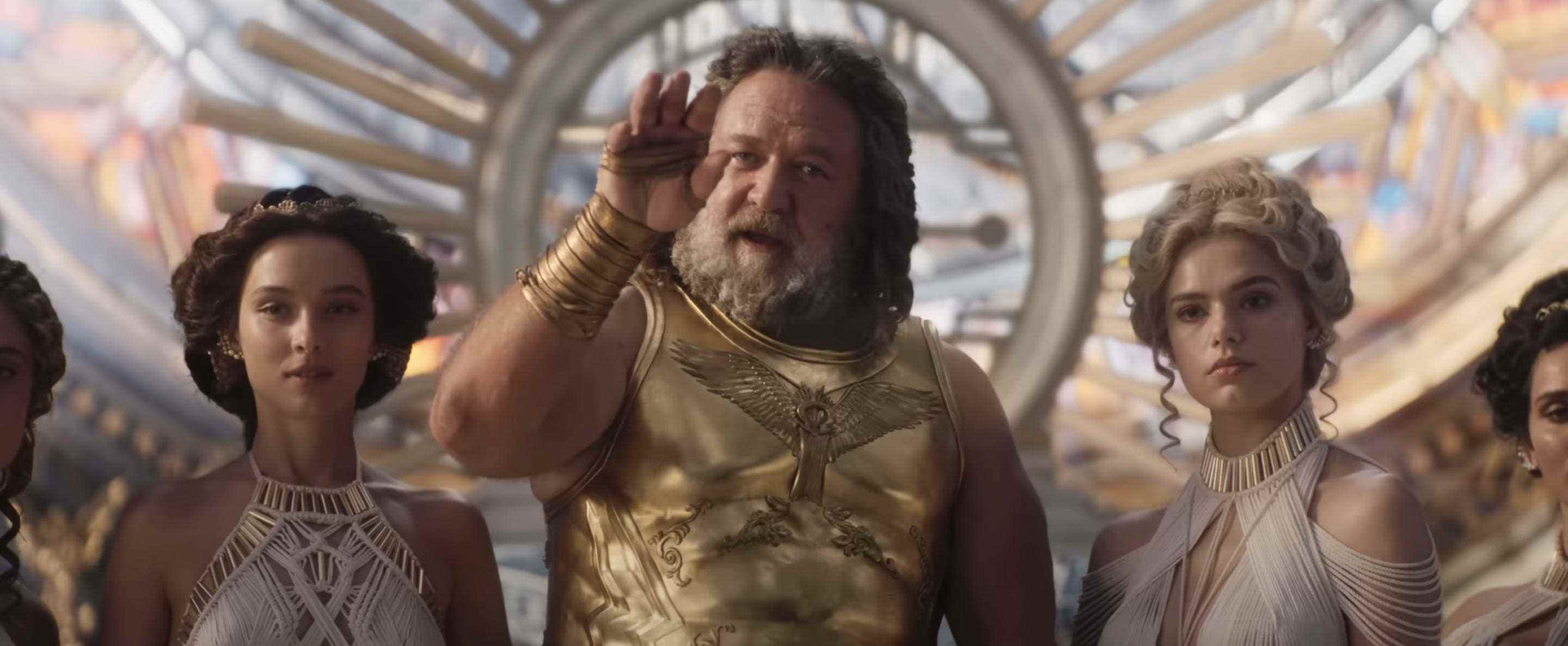 Russell Crowe als Zeus in „Thor: Love and Thunder“.