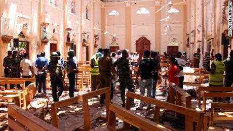 Die Szene in der St.-Sebastian-Kirche in Negombo nach den Bombenanschlägen vom 21. April 2019.