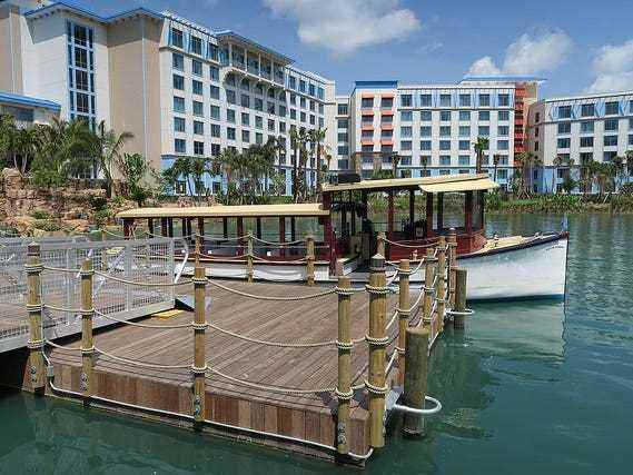 Saphire Falls Resort in Universal Orlando