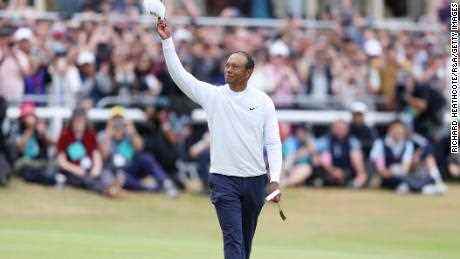 Zum Abschied winken?  Tränenreiches St. Andrews-Publikum brachte Tiger Woods nach schwierigen Open zum Ständchen