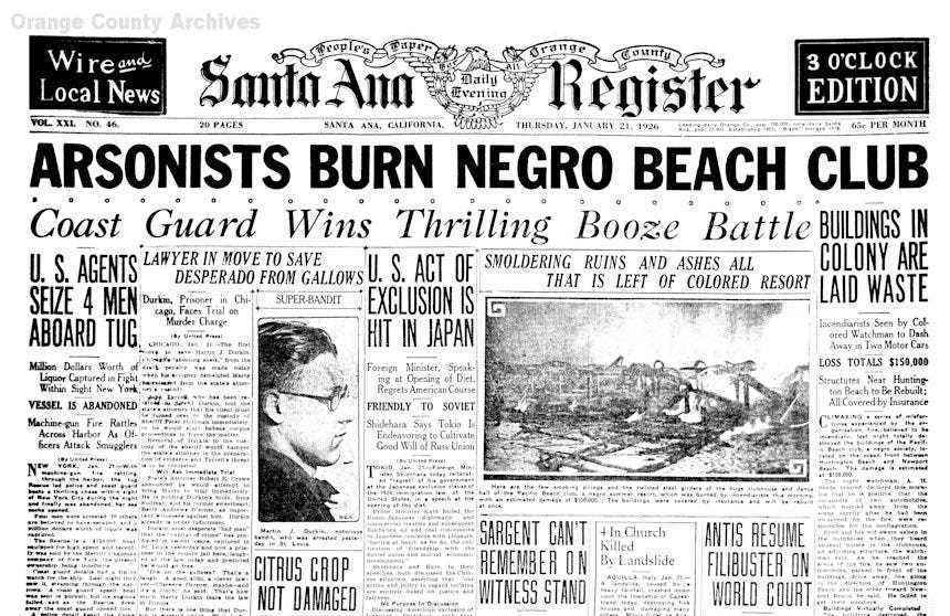 Santa Ana Register Titelseite des Pacific Beach Club brennt nieder.