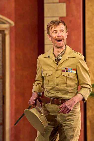 John Heffernan als Benedikt in Viel Lärm um nichts am National Theatre.