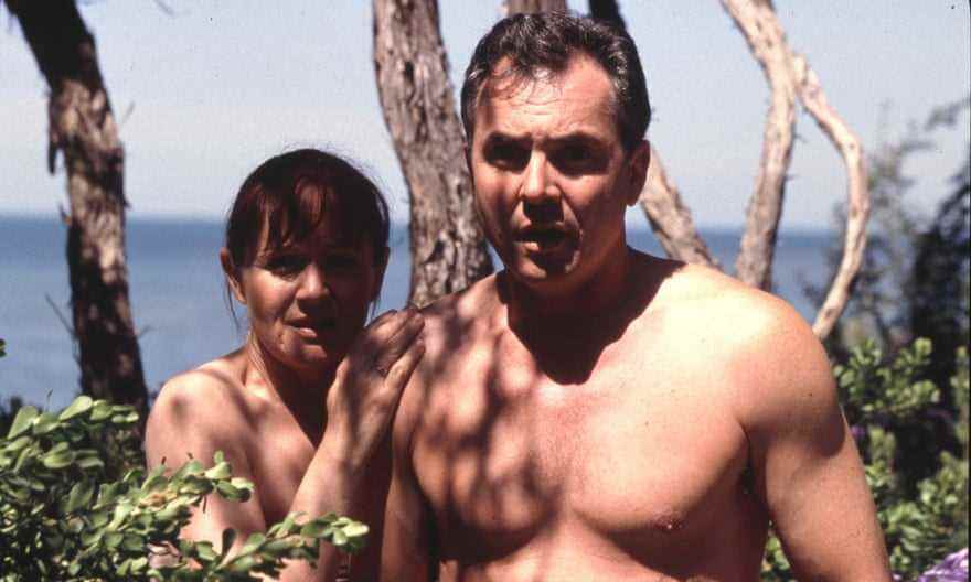 Nackte Kinder auf dem Block … Jackie Woodburne mit ihrem Leinwand-Ehemann Alan Fletcher.