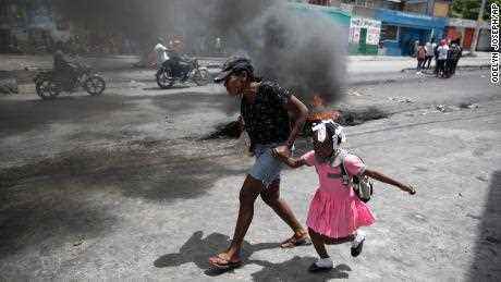 Die zunehmende Bandengewalt in Haitis Hauptstadt hinterlässt in einem Monat fast 200 Tote