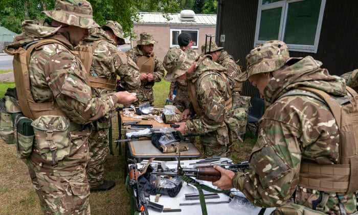 Ukrainische Truppen werden in England ausgebildet