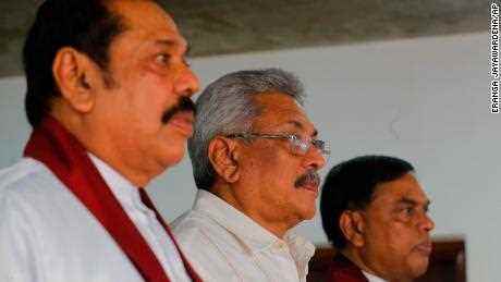 Wie der entlaufene Präsident Sri Lankas vom „Kriegshelden“ zum „Kriegshelden“ wurde  zum Flüchtling