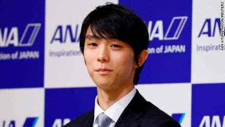 Der japanische Eiskunstläufer Yuzuru Hanyu hält am 19. Juli 2022 eine Pressekonferenz in Tokio ab.