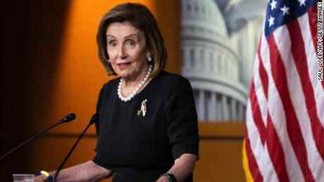 Nancy Pelosi startet hochkarätige Asienreise mit Besuch in Singapur
