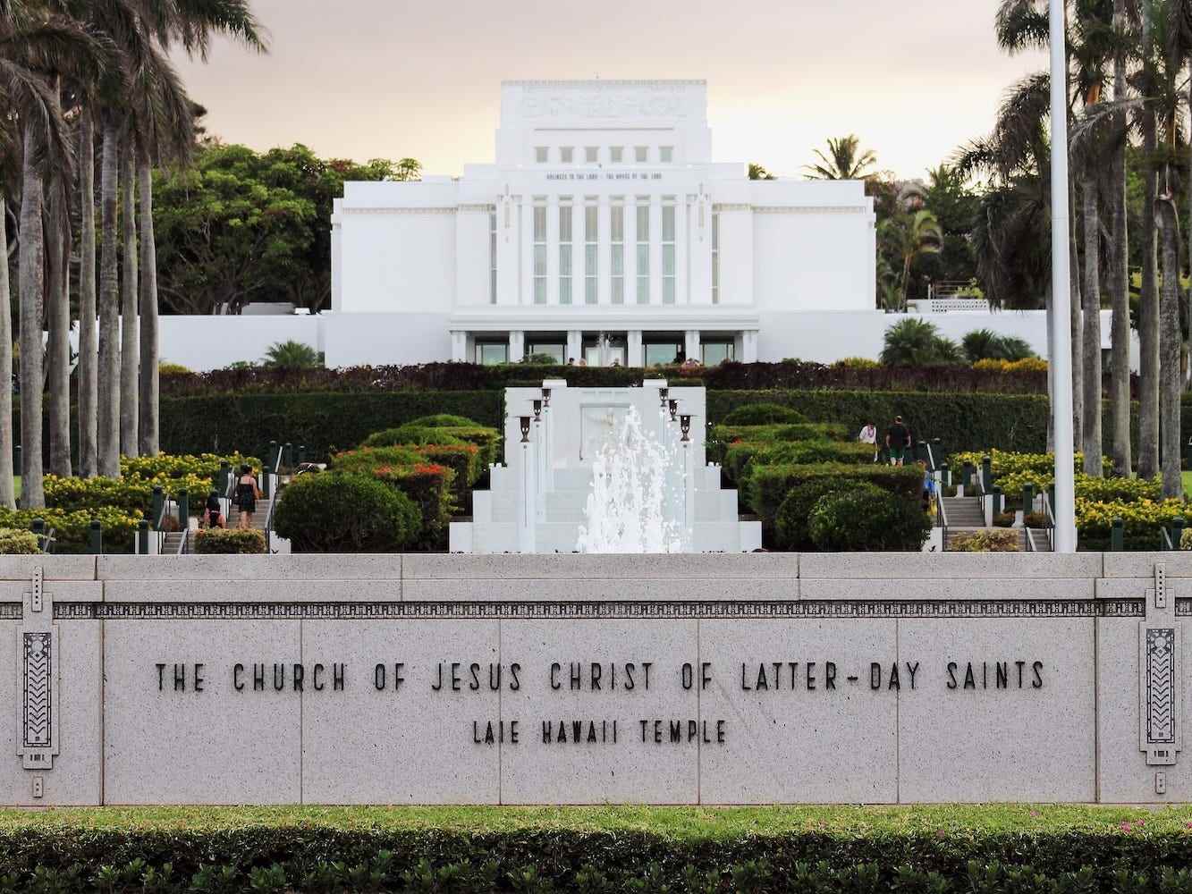 Der Laie-Hawaii-Tempel der Kirche Jesu Christi der Heiligen der Letzten Tage befindet sich an der Nordostküste der hawaiianischen Insel Oahu.