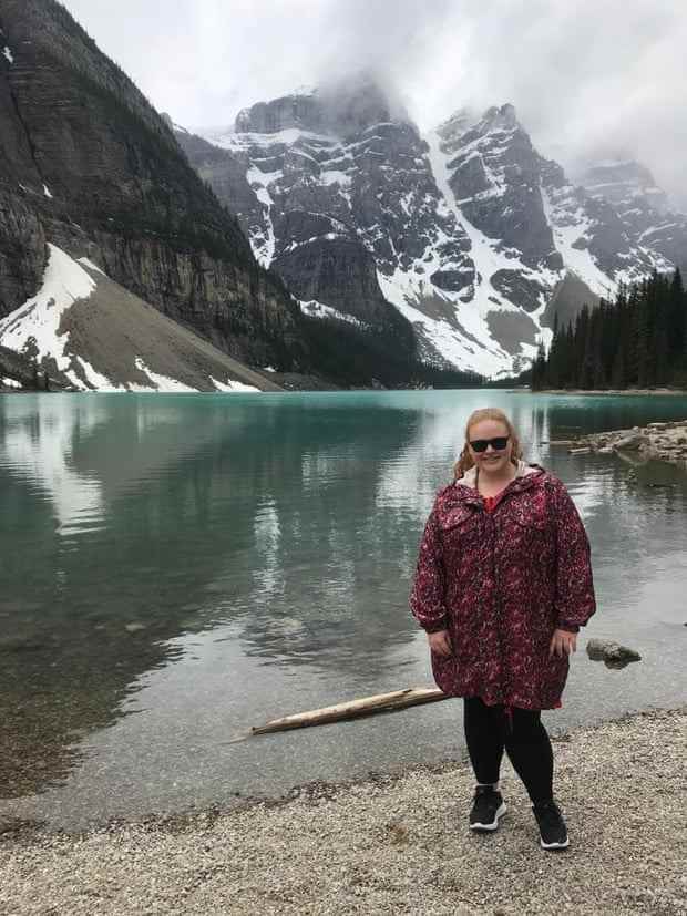 Holly-Jade Johnston im Urlaub in Banff, Kanada.