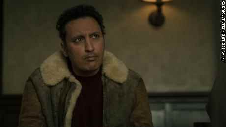 Aasif Mandvi als Ben Shakir in „Das Böse“. 