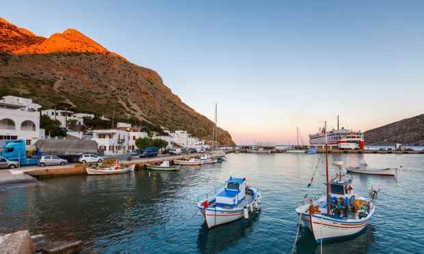 Kamares ist der Haupthafen von Sifnos und hat auch einen der besten Strände der Insel