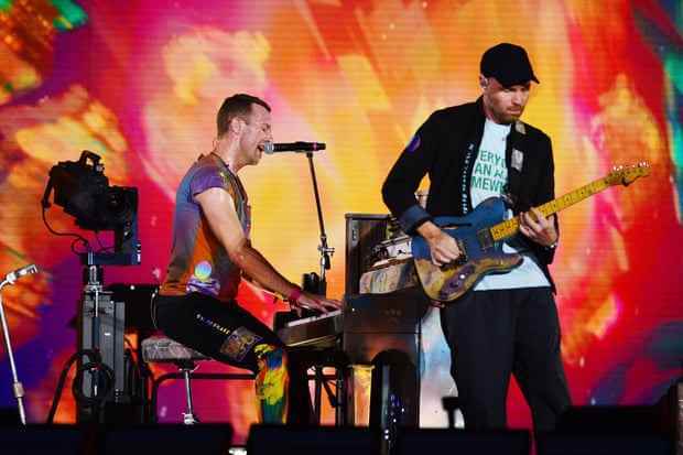 Chris Martin und Jonny Buckland von Coldplay im Wembley-Stadion.