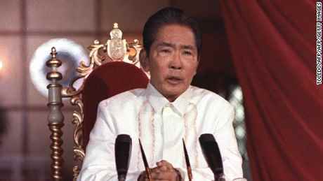 Held oder Diktator?  Das philippinische Gericht verschiebt die Entscheidung über Marcos Beerdigung