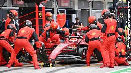 Ferraris Charles Leclerc kam beim Grand Prix am Sonntag dreimal an die Box.