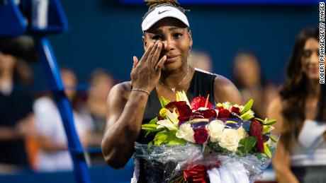 Die tränenreiche Serena Williams beginnt ihre Abschiedstournee, als sie bei den Canadian Open verliert