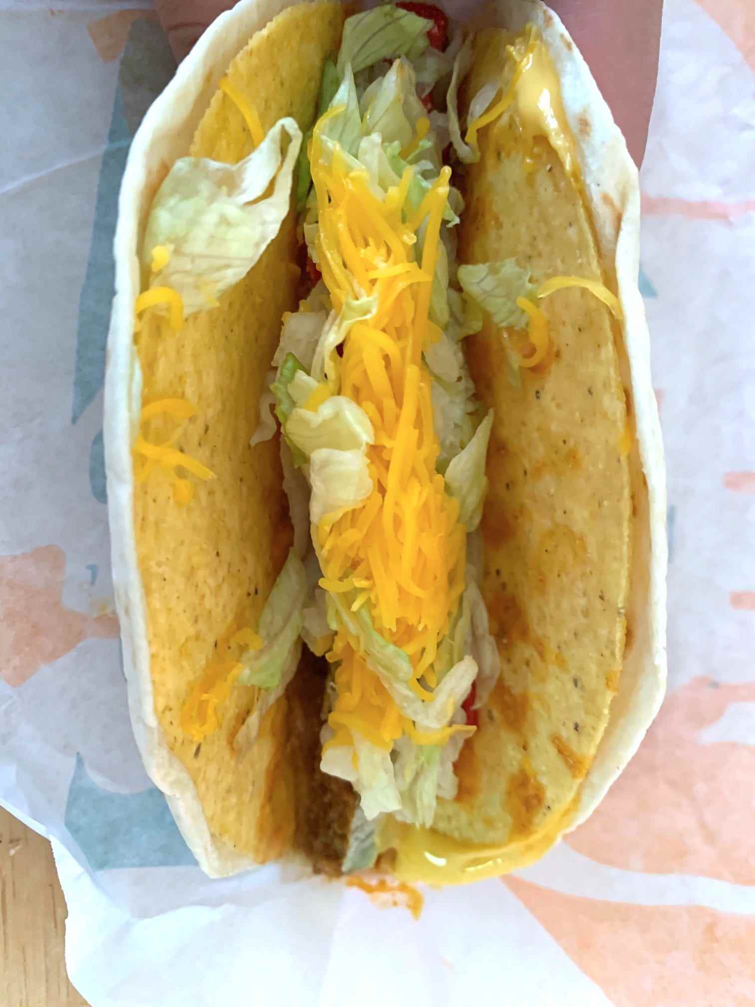 Taco Bell Nacho Crunch Doppelt gestapelter Taco
