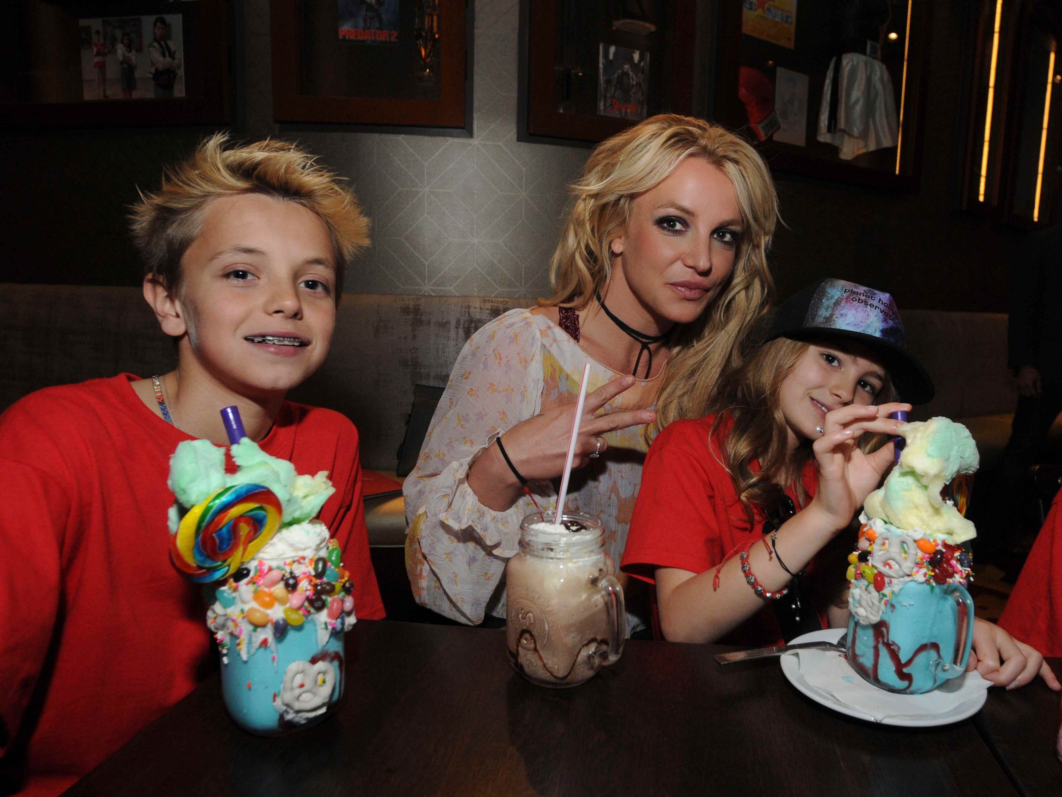 Jayden Federline und Britney Spears mit ihrer Nichte