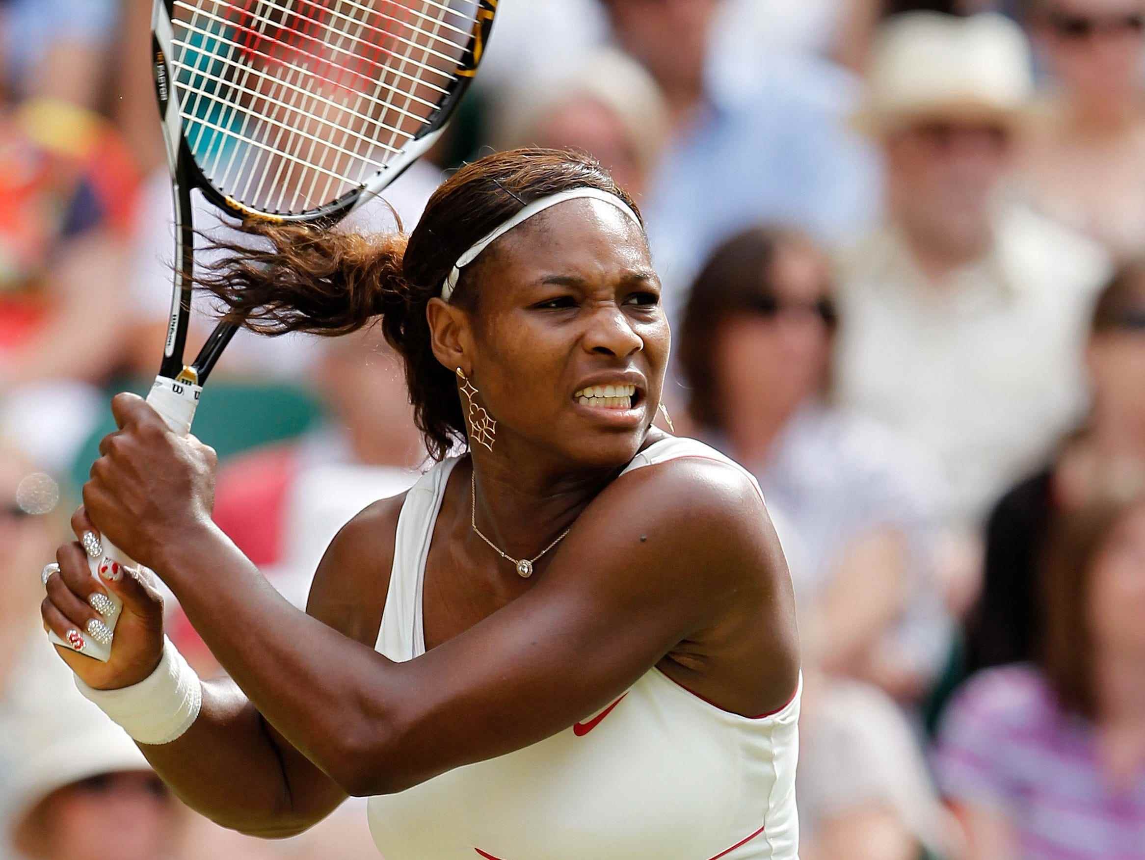 Serena Williams tritt 2010 in Wimbledon an.