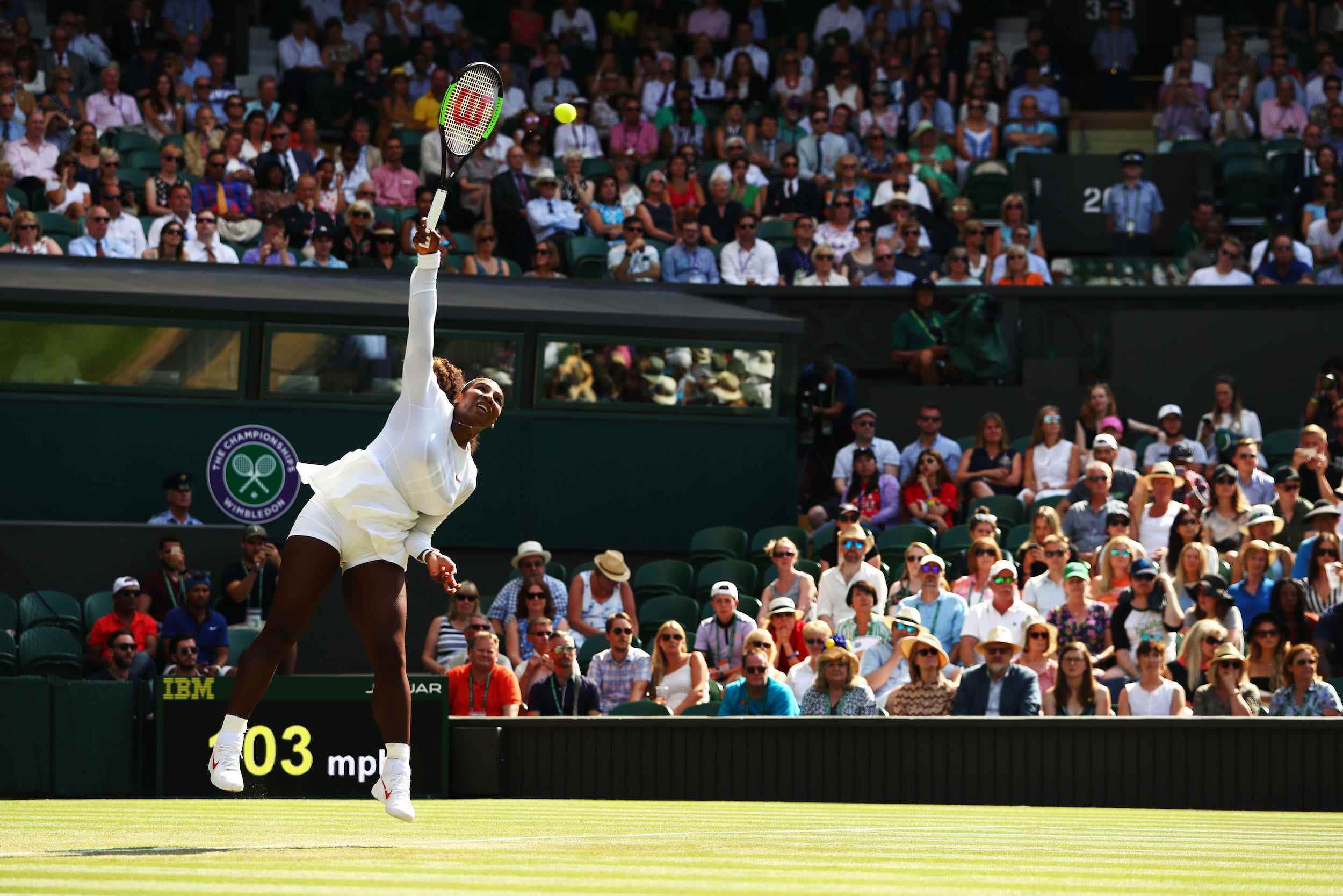 Serena Williams spielt 2018 in Wimbledon.