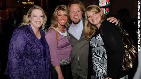 Von links: Janelle Brown, Meri Brown, Kody Brown und Christine Brown von "Sister Wives"  Besuchen Sie eine Veranstaltung im Tropicana Las Vegas am 13. April 2012 in Las Vegas, Nevada.  