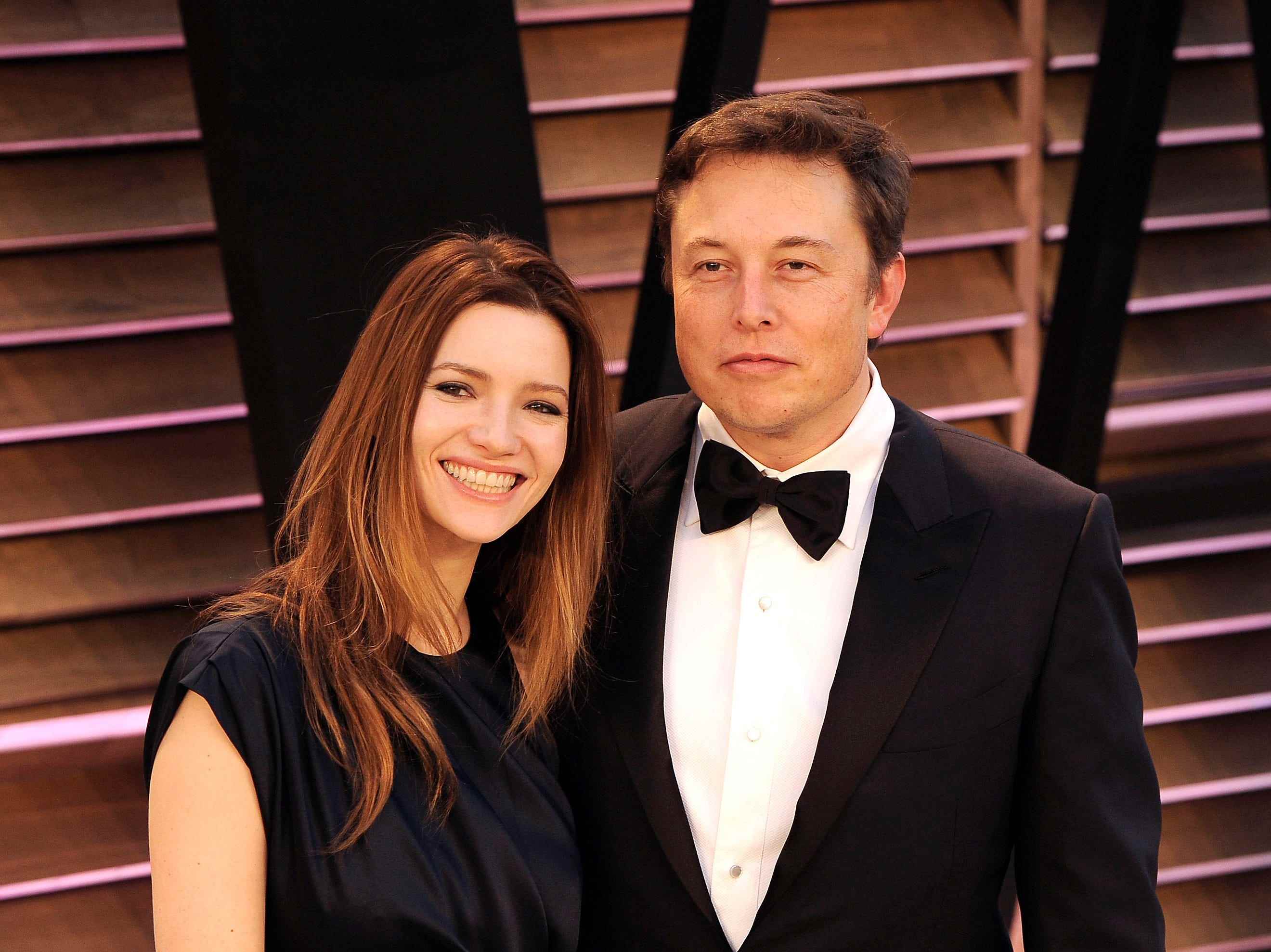 Talulah Riley und CEO von Tesla Motors Elon Musk treffen am 2. März 2014 in West Hollywood, Kalifornien, zur Vanity Fair Oscar Party 2014 ein.