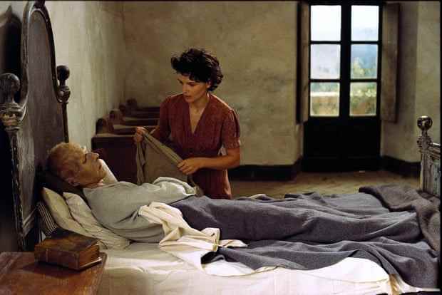 Mit Ralph Fiennes in The English Patient, für den Binoche 1996 den Oscar als beste Nebendarstellerin gewann.