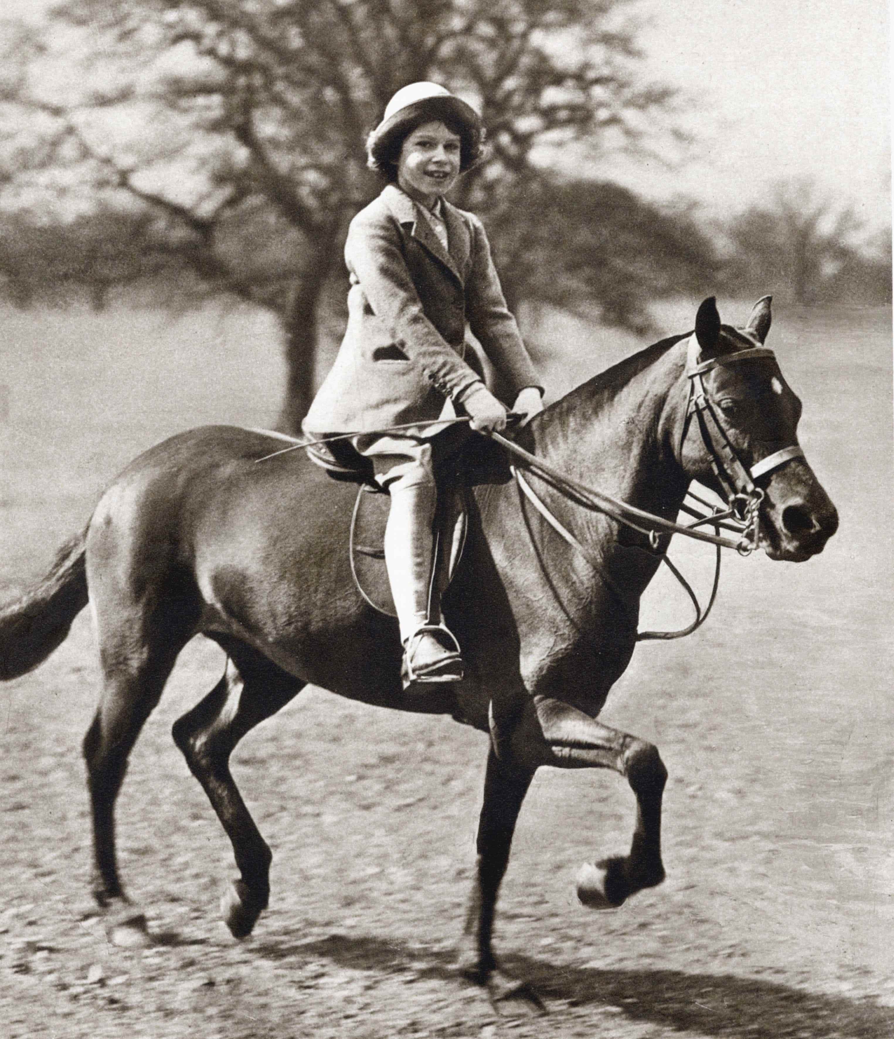 Prinzessin Elizabeth, zukünftige Königin Elizabeth II. als Kind im Alter von 9 Jahren. 1935.