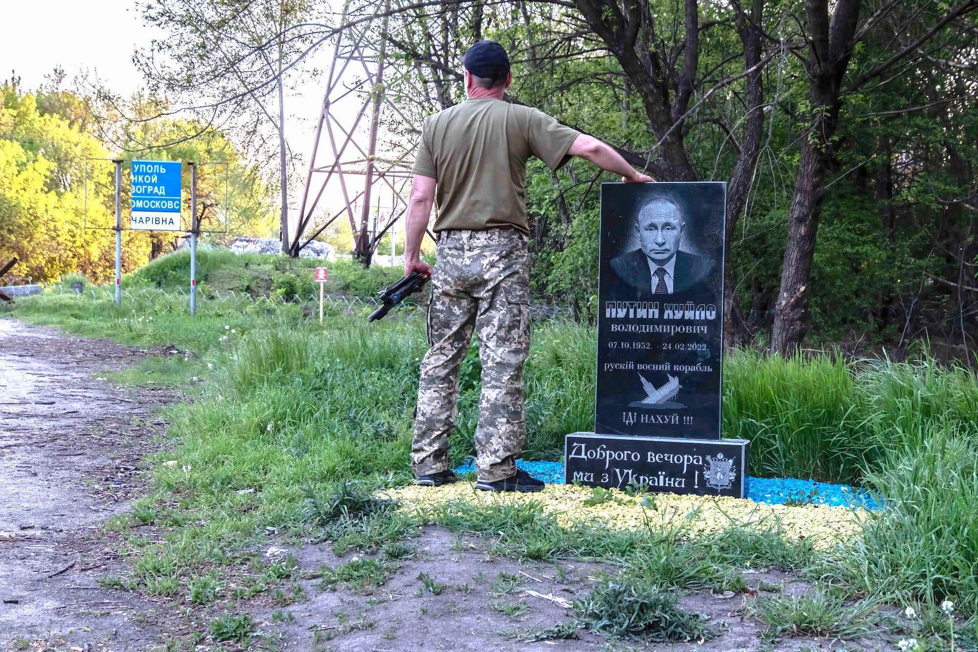 Wladimir Putin Grab Grabstein in der Ukraine