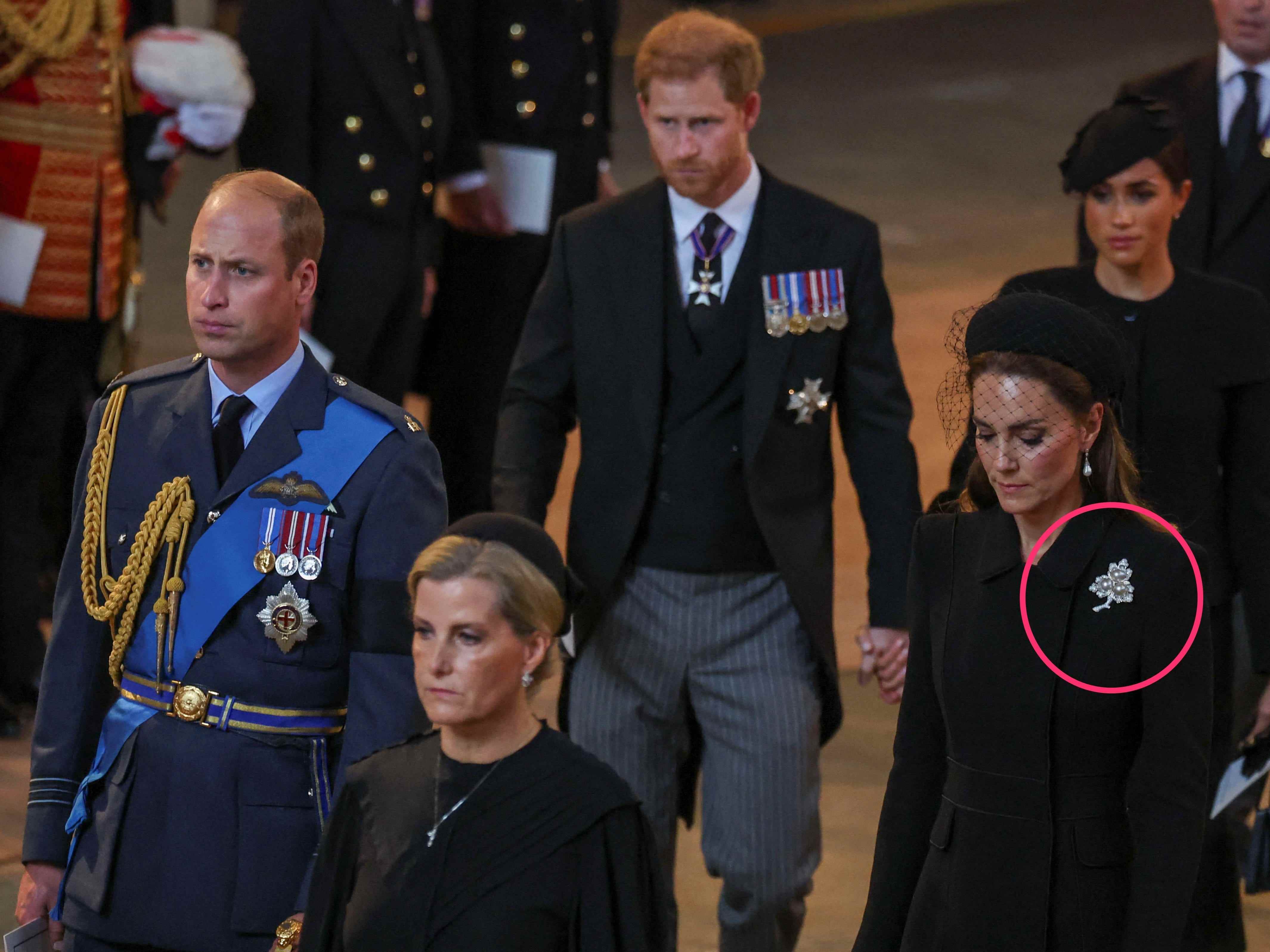 Prinzessin von Wales ehrt die verstorbene Königin Elizabeth
