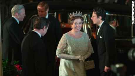 Olivia Colman als Queen Elizabeth in „The Crown“. 