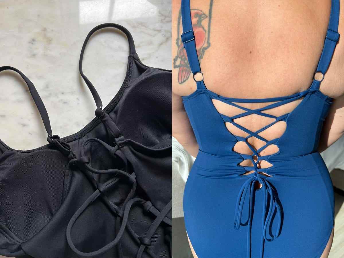 Seite-an-Seite-Collage: Rückseite des schwarzen TA3-Badeanzugs vor Marmorhintergrund // Eine Person, die einen blauen TA3-Badeanzug trägt und einen geschnürten Korsettrücken zeigt.