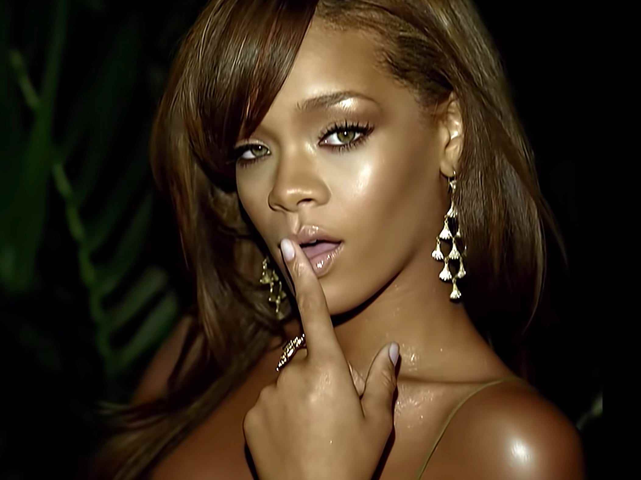 Rihanna SOS-Musikvideo