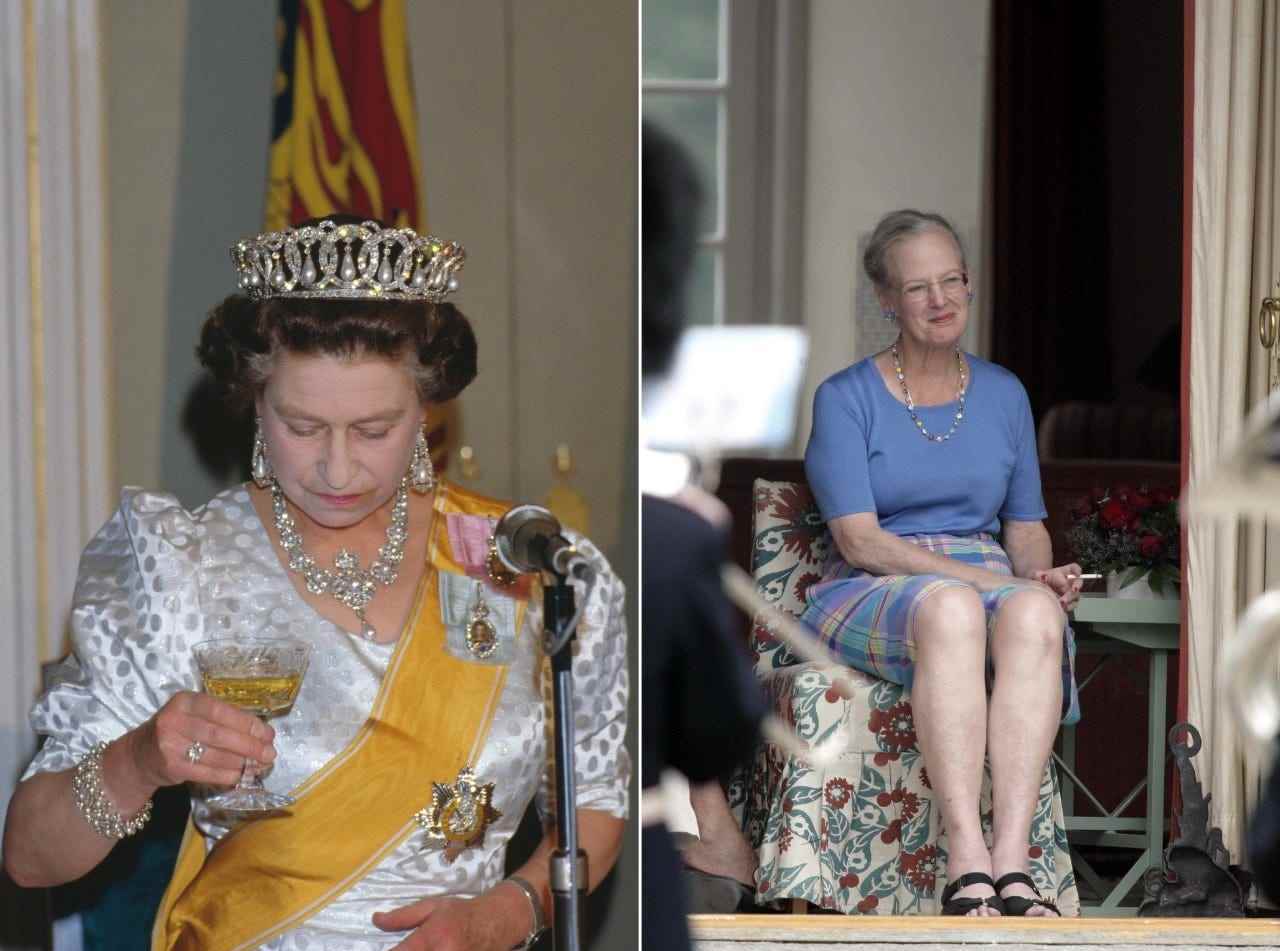 Queen Elizabeth II mit einem Drink (links) und Queen Margrethe II mit einer Zigarette (rechts).