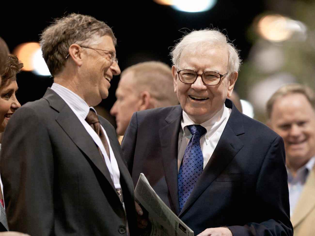 Bill Gates Warren Buffett lacht
