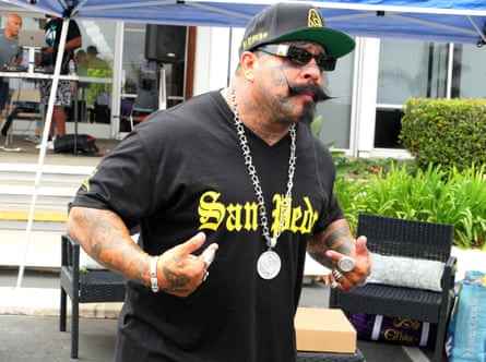 Stand-and-Delivery-Markt – Fundraising-Rapper in der San Pedro Street